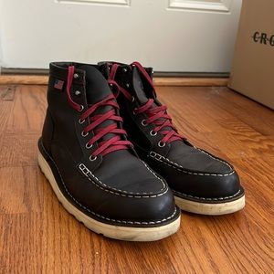 Barely used, Danner Womne’s Bull Run Moc Toe boots.